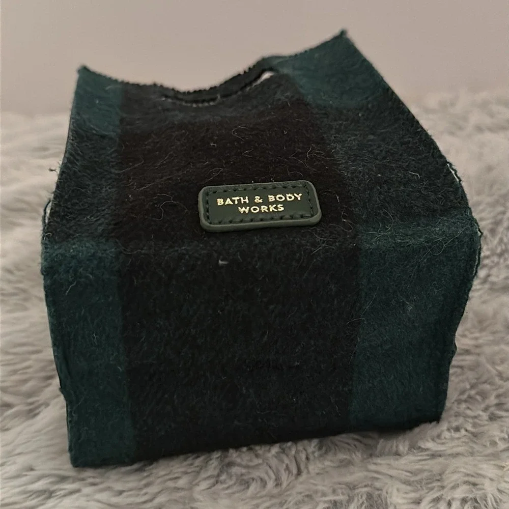 Bath & Body Works Green Black Buffalo Plaid Small Gift Tote Bag Holiday